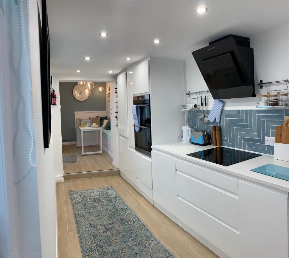Blue Haven * Hove